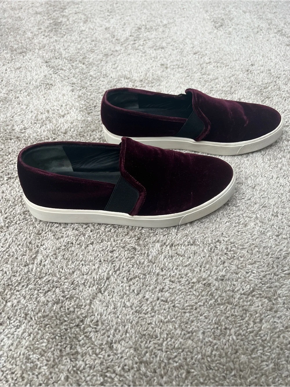 Vince Blair Velvet Slip On Sneakers Burgundy Oxblood Loafer Shoes Womens 7M - Picture 3 of 13